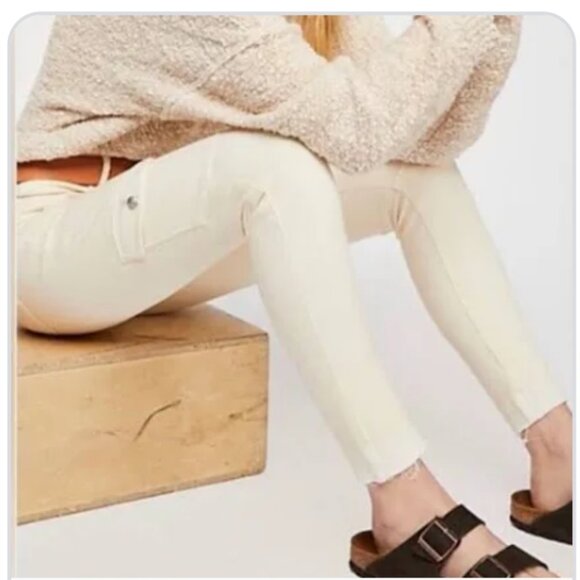 Free People Cream Denim Skinny Utility Cargo Jeans Button Fly Frey Hem S… - Picture 1 of 10